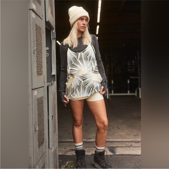 Free People Movement Hot Shot Printed Mini Dress in Sunrise Geo Size Small - Picture 4 of 12